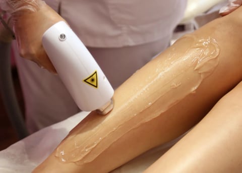 Relaxing beauty treatment at Ivy Lounge salon in Rosyth, Fife